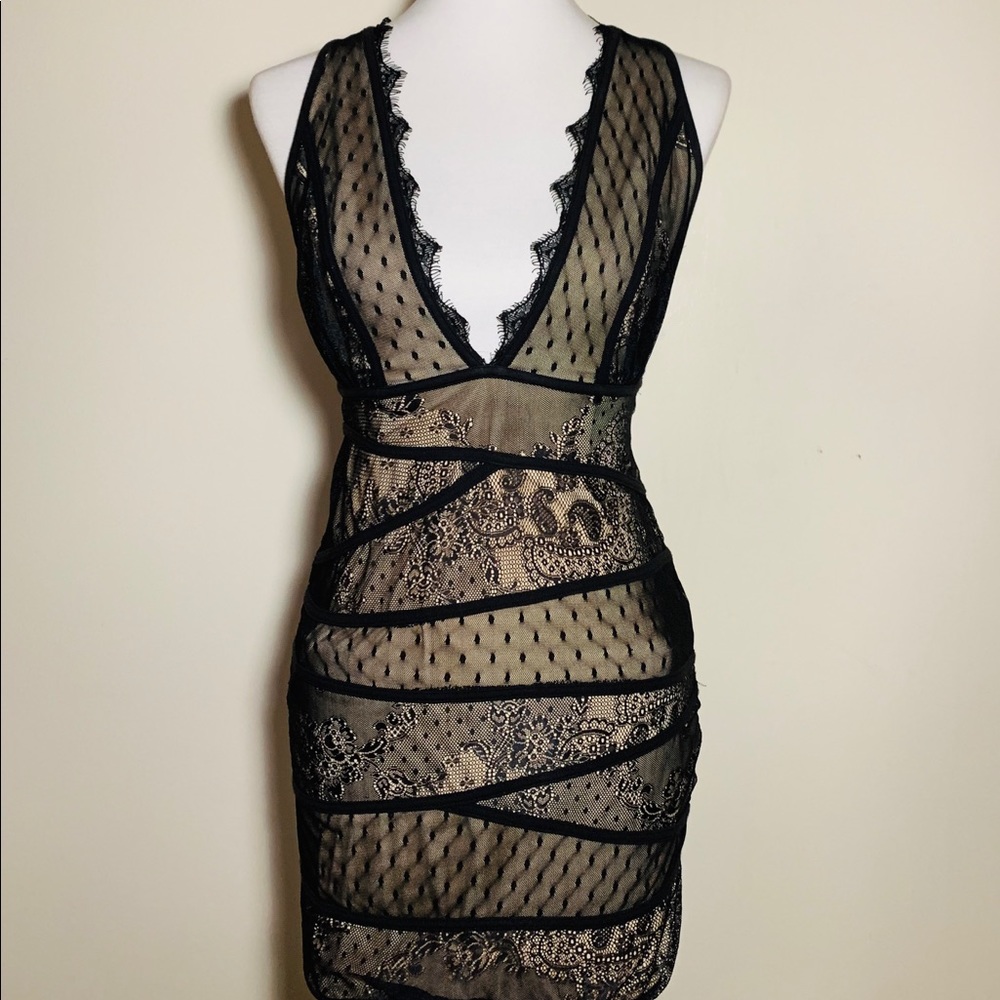 Bebe lace dress
